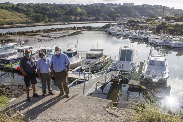 El Estado ratifica la orden de desalojo del puerto de La Pozona en Miengo