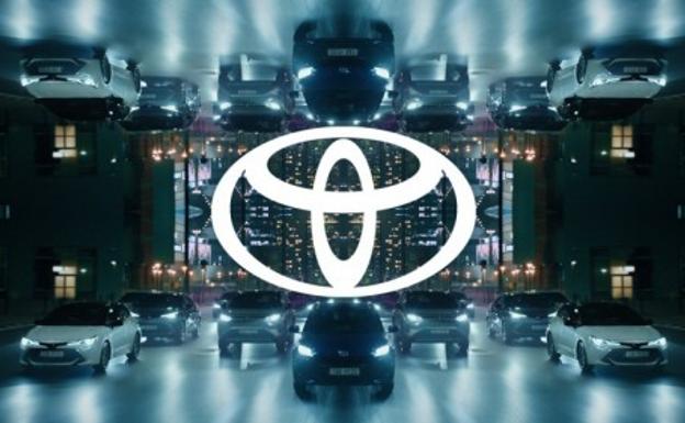 Toyota retoca su logo
