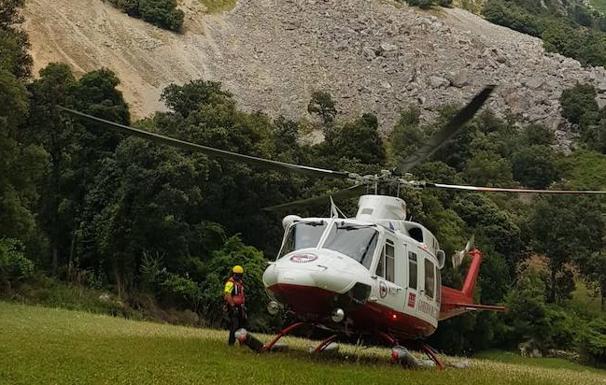 Rescatada una mujer de 51 años que quedó enriscada en vía ferrata de La Hermida