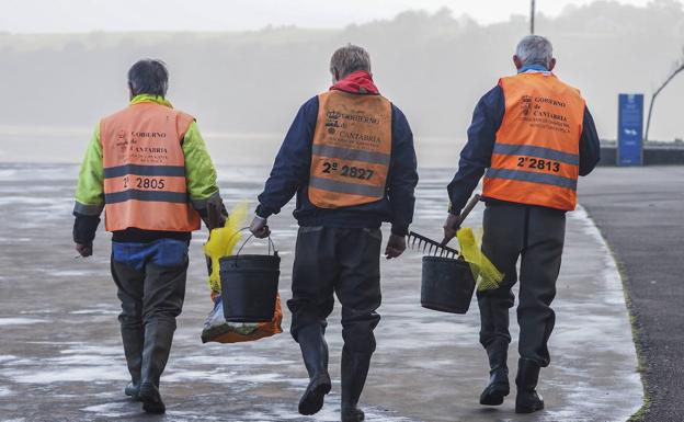 El Gobierno regula la actividad marisquera y la recogida de cebo para esta temporada en Cantabria