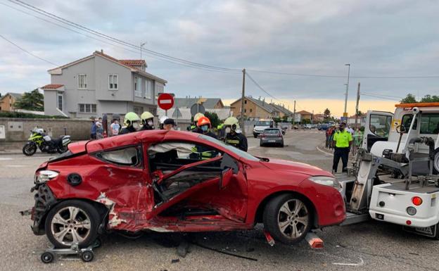 Muere una de las dos jóvenes heridas en el accidente de tráfico de la rotonda Corbán