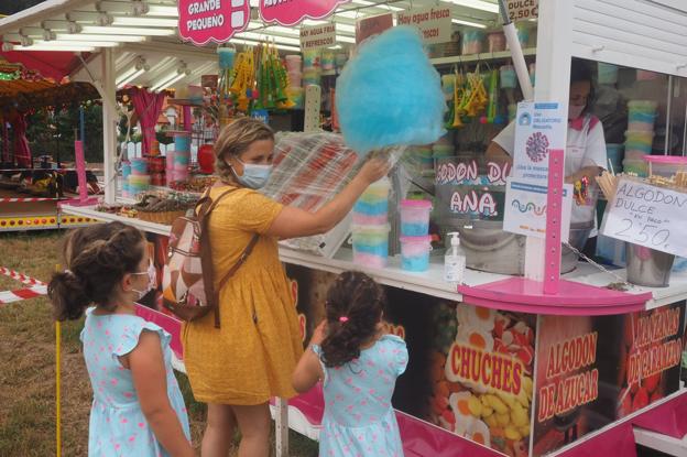 Argoños, primer municipio en instalar atracciones y puestos de feria este verano