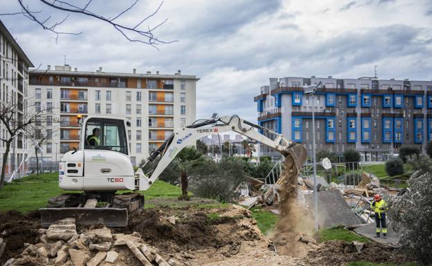 El Ayuntamiento demanda a Gesvican reconstruir el aparcamiento de Montaña y dejar la zona como antes del derrumbe