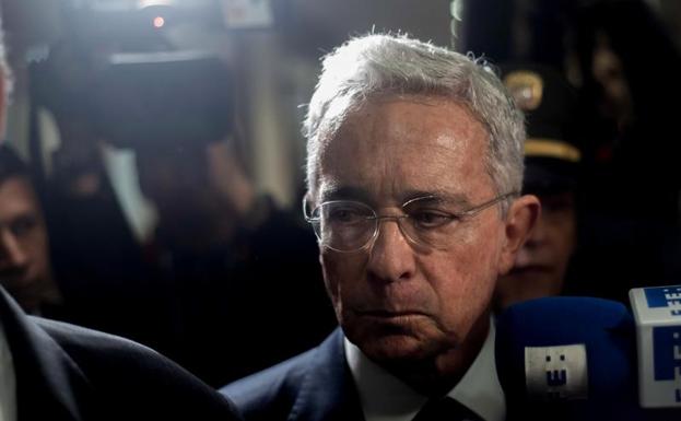 La Corte Suprema de Colombia ordena la detención domiciliaria del expresidente Uribe