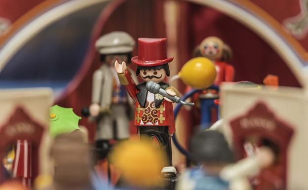 Más de 12.000 piezas de Playmobil recrean la realidad en Santander