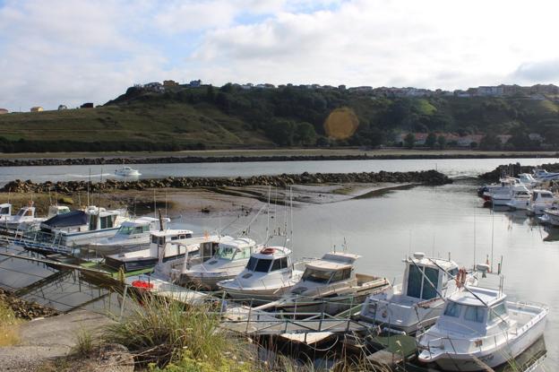 Miengo pide al Gobierno de Cantabria que se haga con los terrenos para salvar La Pozona