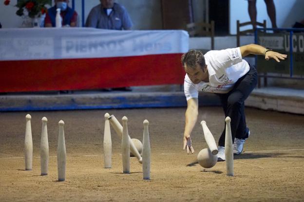 Óscar gana en Pesquera en otra gran tarde de bolos