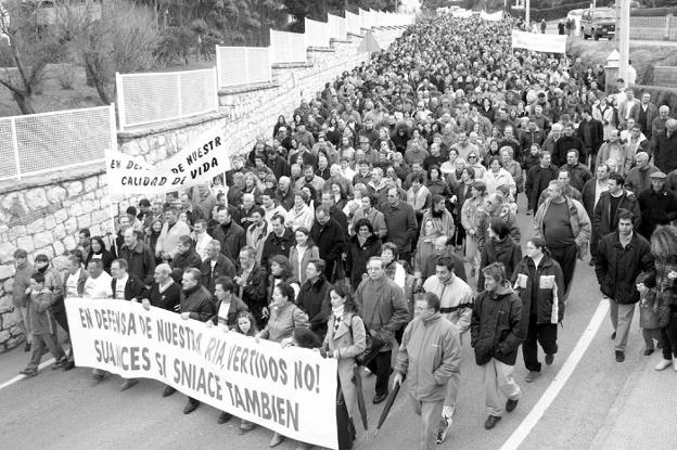 Décadas de reivindicación social para la regeneración de la ría de San Martín