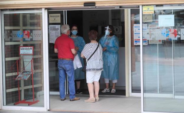 Sanidad notifica 2.128 nuevos casos en las últimas 24 horas