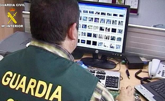 Detenido un joven por extorsionar a decenas de vecinos en las redes sociales