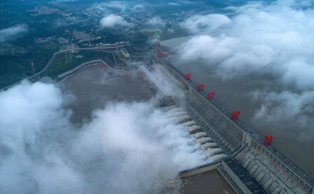 Las fuertes lluvias ponen a prueba las Tres Gargantas