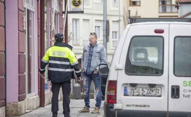 Los sindicatos denuncian la «falta» de policías en Astillero y la «pasividad» del alcalde