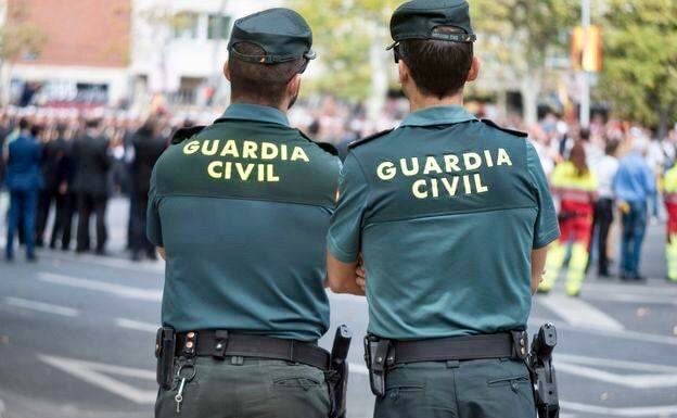 Un cuartel de la Guardia Civil, en cuarentena tras dar positivo su jefe