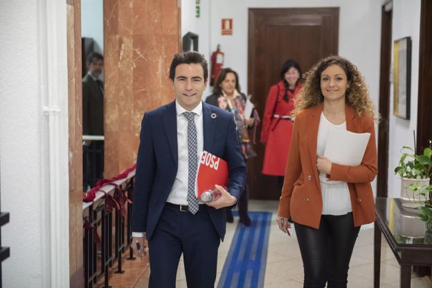 Sánchez hace un hueco a Casares en el máximo órgano de decisión del PSOE