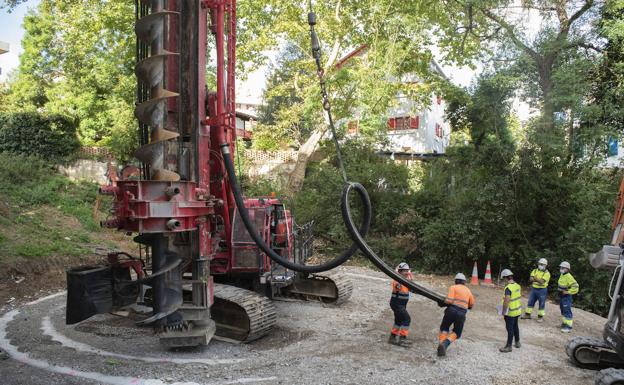 Ejecutado ya el pozo de once metros que servirá de acceso al viejo túnel de Tetuán