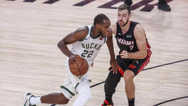 Bucks y Lakers logran sus primeras victorias en semifinales