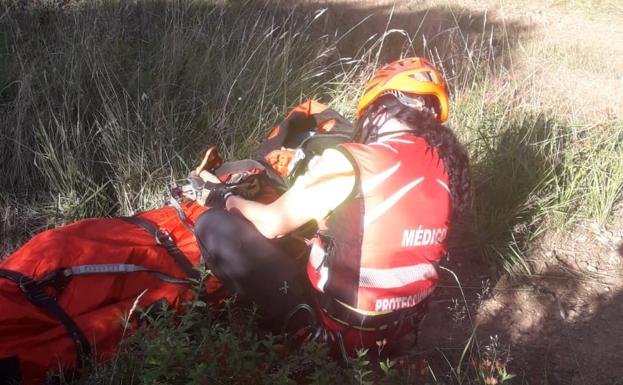 Evacuada en helicóptero una mujer de Gama que se rompió una pierna en la Cruz de Viorna