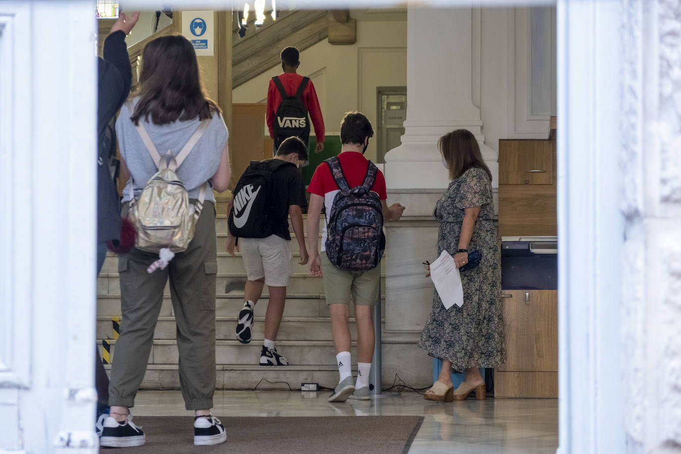 Cerca de 39.000 alumnos inician en Cantabria el curso en ESO, Bachillerato y FP