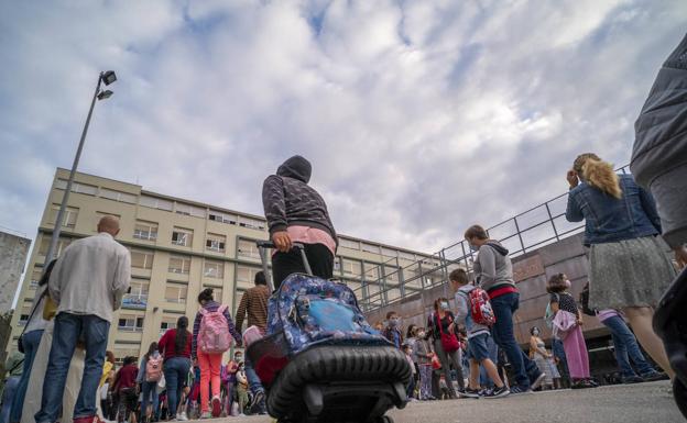 Educación cierra otras dos aulas más por casos positivos en Primaria