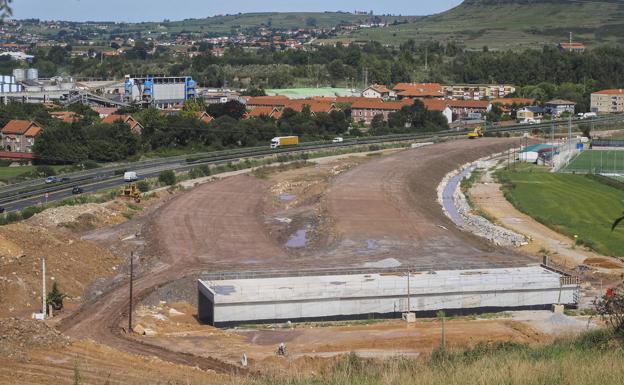 El ramal de Torrelavega y el vial del puerto, en tiempo y en movimiento