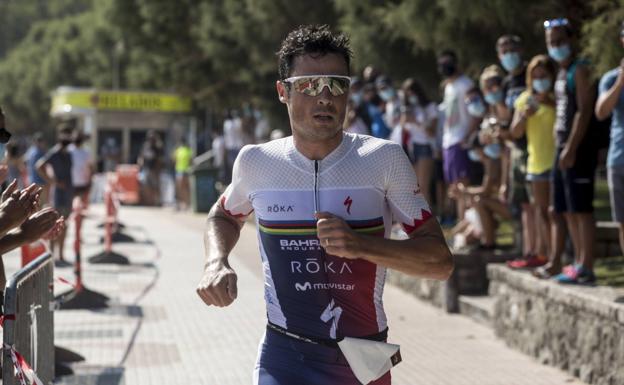 «Ha sido un buen entrenamiento», dice Gómez Noya tras ganar el Triatlón de Santander