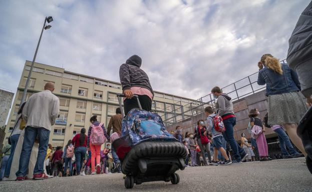 El covid obliga a cerrar otras siete aulas más en Cantabria en el inicio de la segunda semana del curso