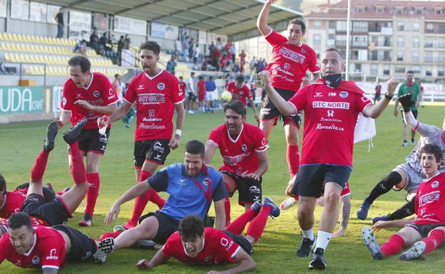 Publicado el calendario de la 'nueva' Tercera División, con 22 equipos y dividida en dos grupos