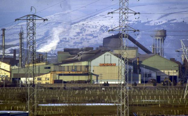 Sidenor plantea que los trabajadores del tren de laminado de Reinosa tengan 201 días de ERTE