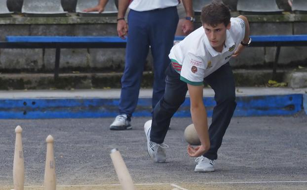 Mario Pellón gana su tercer título regional del curso