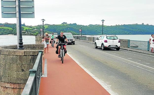 San Vicente plantea al Gobierno ampliar sus puentes para que acojan un carril bici