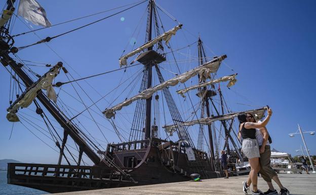 El capitán del Galeón Andalucía ingresa en prisión por dos agresiones sexuales en el navío, en Santander y en Avilés