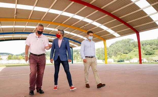 La pista deportiva de Güemes estrena cubierta para garantizar su uso todo el año