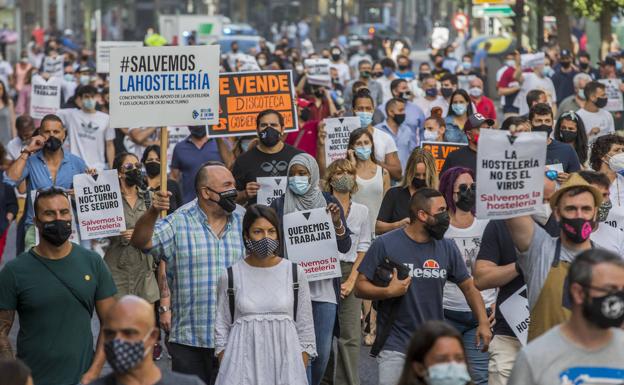 Sanidad desoye al Parlamento y no levantará la restricción al ocio nocturno