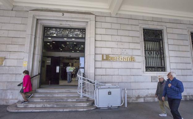 La Audiencia nacional anula los recortes salariales que Liberbank impuso a sus empleados