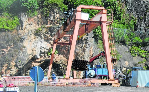 Acciona inicia los trabajos para retirar la tuneladora del subfluvial Santoña-Laredo