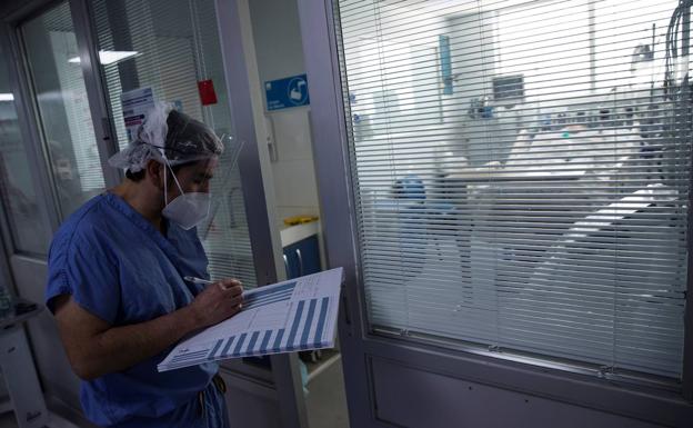 Cantabria registra la segunda cifra más baja de contagios de la semana, con 32 nuevos positivos