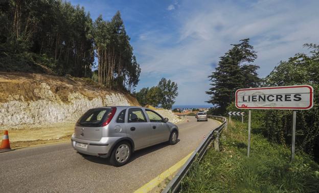 Las playas de Liencres se acercan a la autovía con las obras de la carretera de Mortera