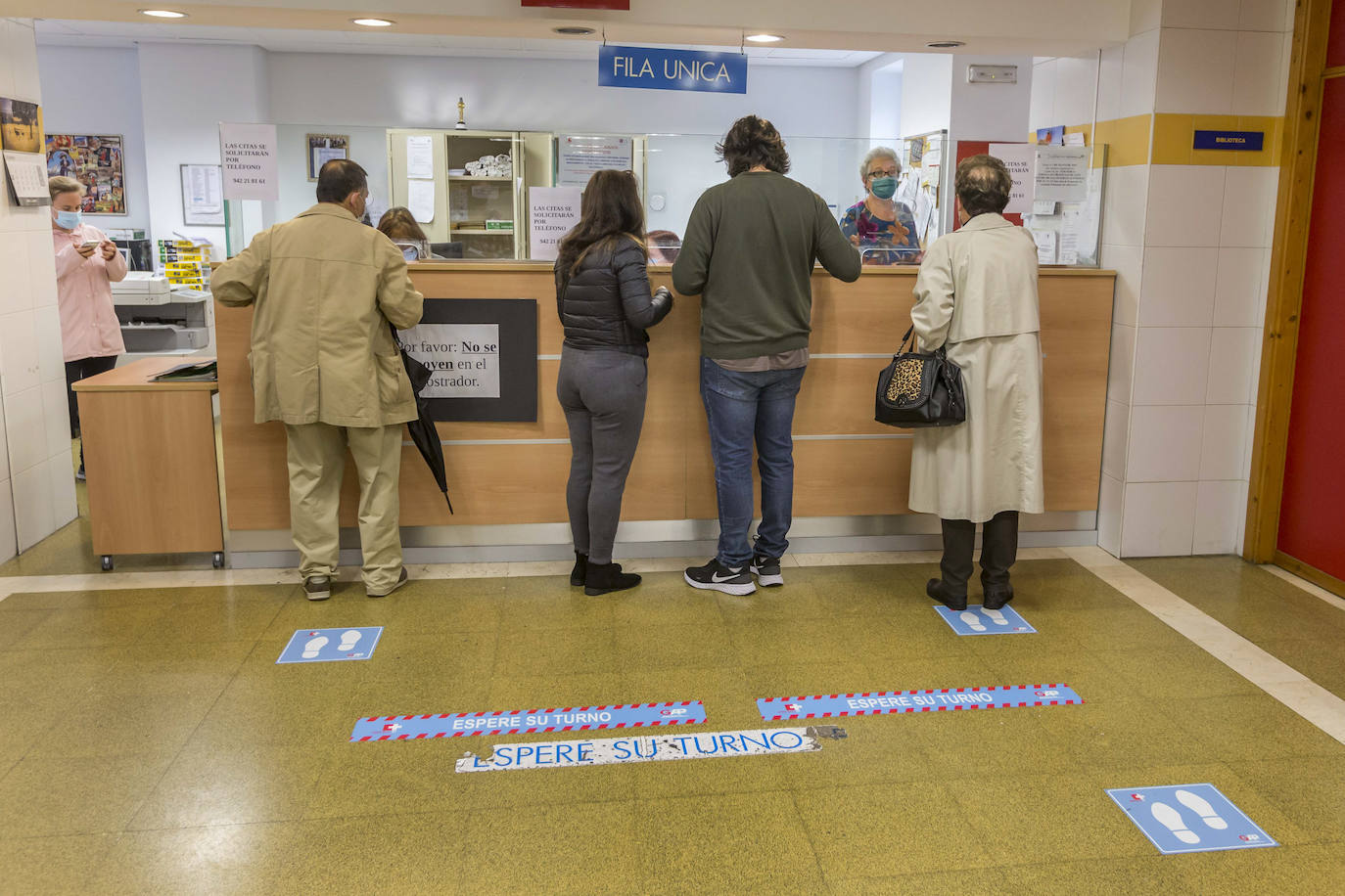 Los centros de salud de Cantabria están desbordados y los pacientes, indignados