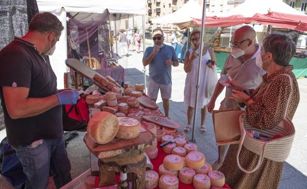 Más de treinta productores y artesanos cántabros venderán sus productos en Liencres los días 11 y 12