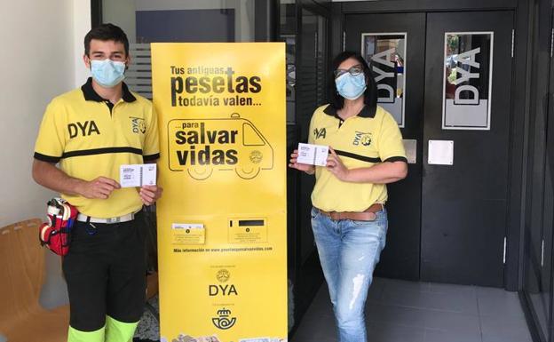 La DYA recauda pesetas para poder continuar con su labor en Castro Urdiales