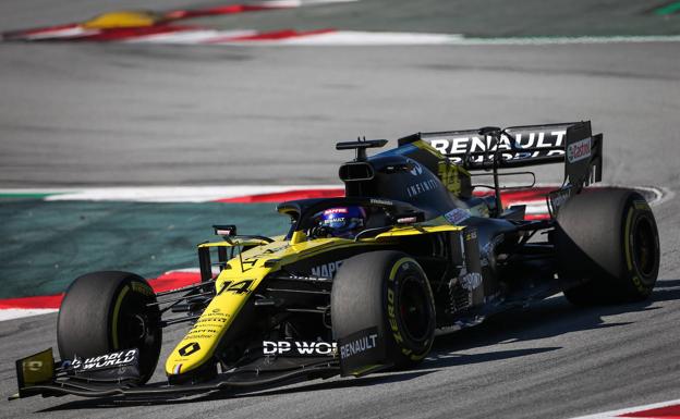 Alonso vuelve a debutar con Renault veinte años después