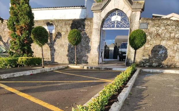 El Astillero pide a sus vecinos acudir a los cementerios antes del día 1 para evitar aglomeraciones