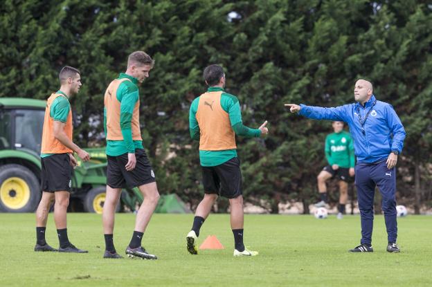 El Racing, otra vez en la casilla de salida