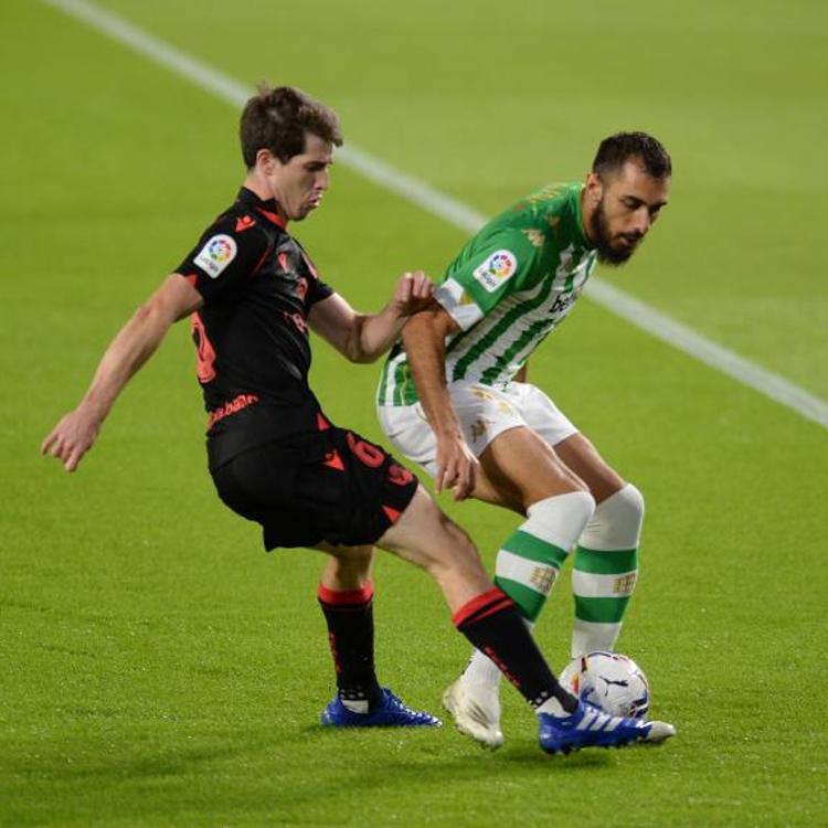 Vídeo: Goleada de la Real en el Villamarín para asaltar el liderato