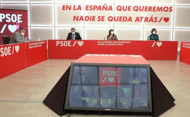 El PSOE dice que Sánchez responderá a Abascal en la moción