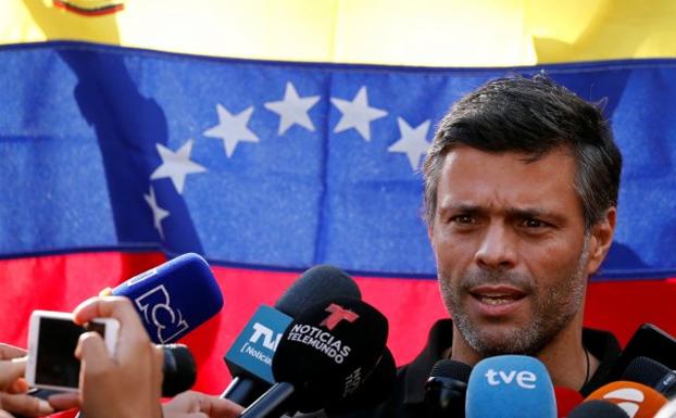 Leopoldo López huye de Venezuela y viajará a España