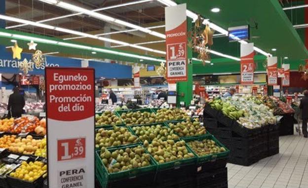 La pandemia encarece la cesta de la compra casi un 3%, según la OCU