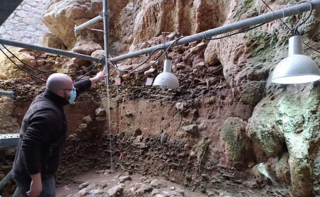 La excavación de El Castillo se retoma para saber más de los neandertales