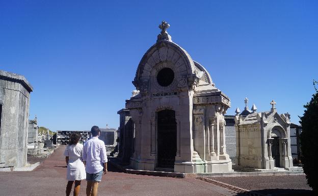 Castro suspende la visita teatralizada al cementerio de Ballena