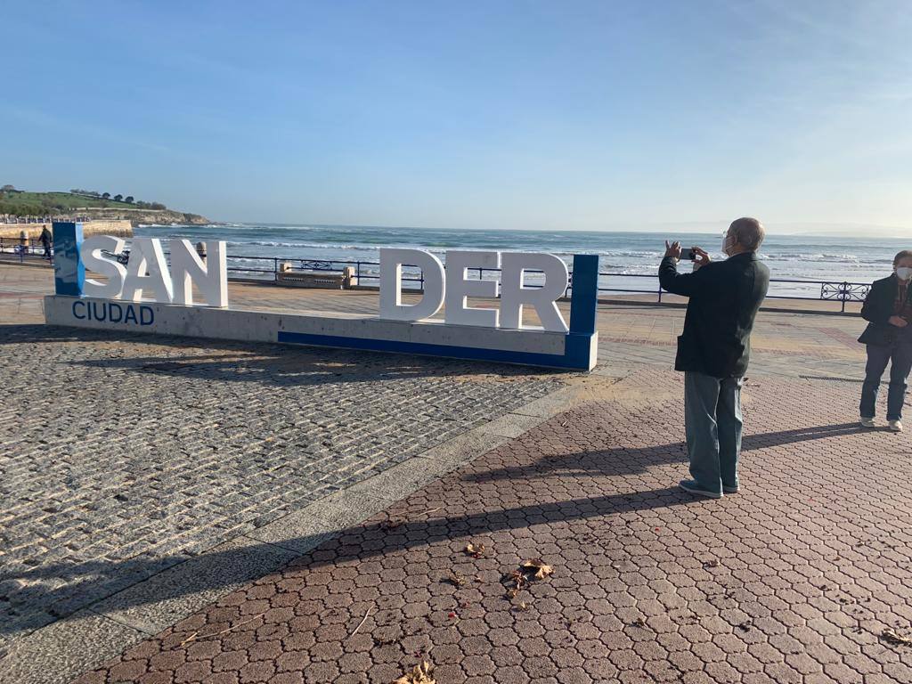 Destrozos en El Sardinero por el temporal marítimo 'Epsilon'